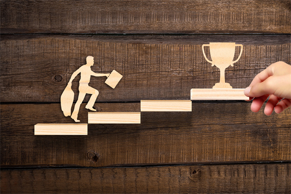 激發(fā)員工動(dòng)力，實(shí)現(xiàn)績效平衡：薪酬績效管理咨詢的秘訣