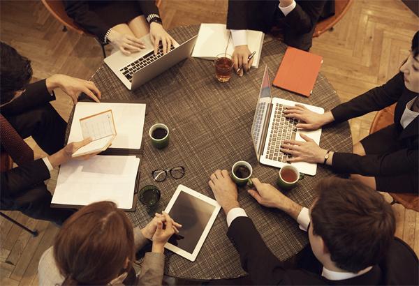 為什么企業(yè)要注意組織架構(gòu)的設(shè)置和職能職責(zé)的梳理？