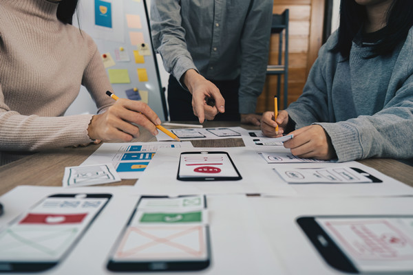 品牌設(shè)計(jì)：打造獨(dú)特形象，提升品牌知名度