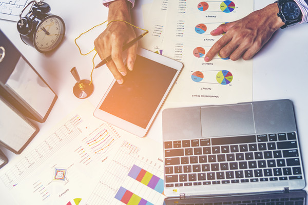 績(jī)效目標(biāo)設(shè)定：明確目標(biāo)，為員工指明方向