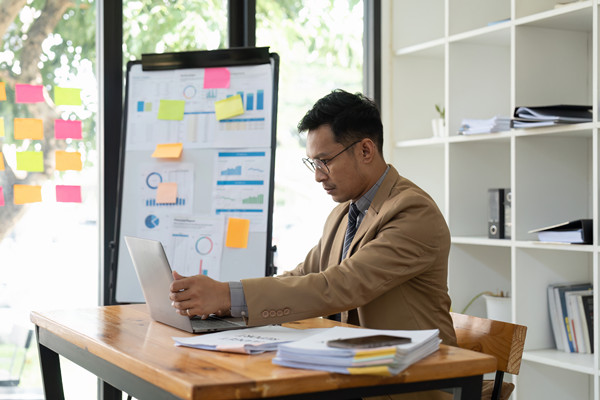 端到端供應(yīng)鏈：實現(xiàn)全程管控，提升整體效益