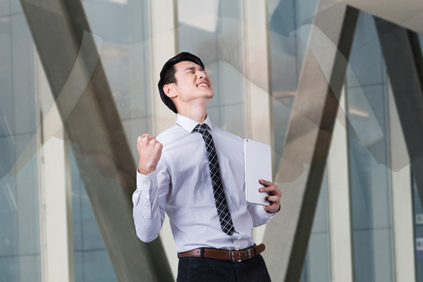 績效管理：應(yīng)對變革挑戰(zhàn)，推動組織變革成功