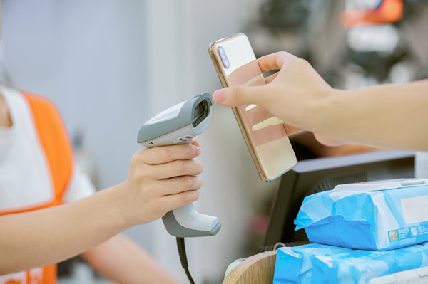 品牌個(gè)性化：打造獨(dú)特的品牌個(gè)性，吸引目標(biāo)受眾