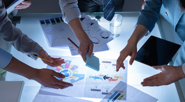 績效考核與反饋：及時反饋，指導改進