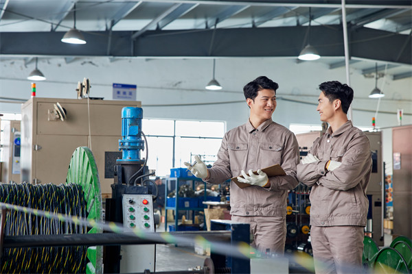 制造業(yè)管理新策略，引領(lǐng)企業(yè)高效運(yùn)營(yíng)，提升競(jìng)爭(zhēng)力