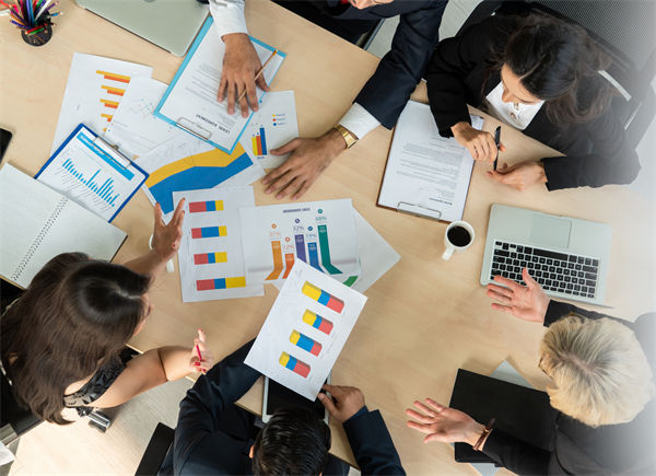 集團管控的創(chuàng)新之路：打破傳統(tǒng)，引領(lǐng)企業(yè)變革