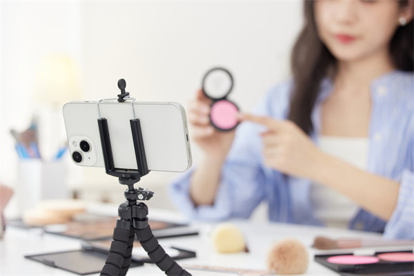 社交媒體：利用社交媒體，提升品牌影響力