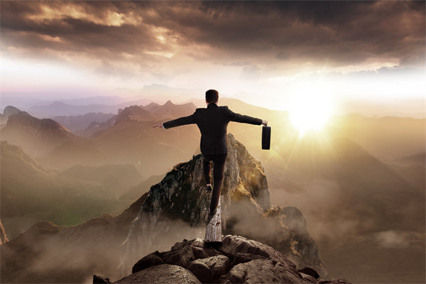 風(fēng)險(xiǎn)防范：構(gòu)建全面風(fēng)險(xiǎn)管理體系，保障企業(yè)穩(wěn)健發(fā)展