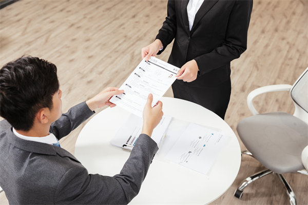 人力資源與業(yè)務(wù)戰(zhàn)略融合，推動(dòng)企業(yè)持續(xù)發(fā)展與創(chuàng)新