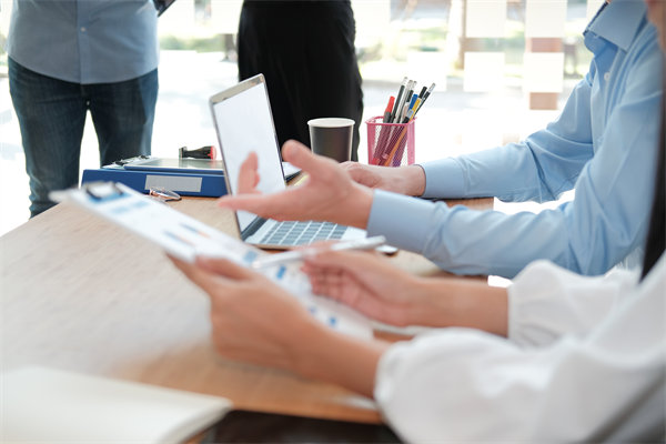 如何科學(xué)設(shè)定KPI，確?？?jī)效考核既公平又高效？