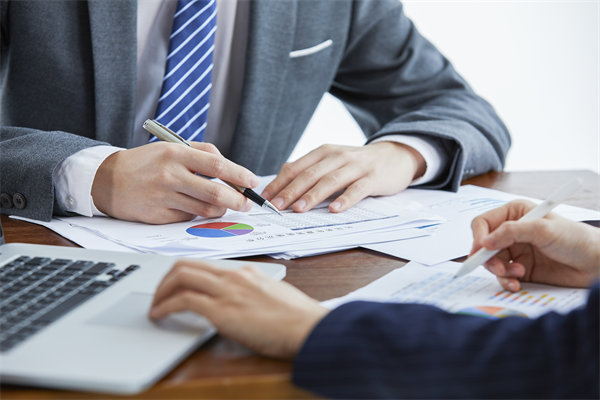 跨部門預(yù)算協(xié)同機(jī)制建立會面臨哪些挑戰(zhàn)與解決方案？