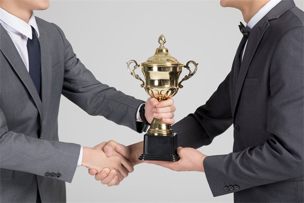 人才流失對(duì)企業(yè)管理的挑戰(zhàn)及應(yīng)對(duì)策略？