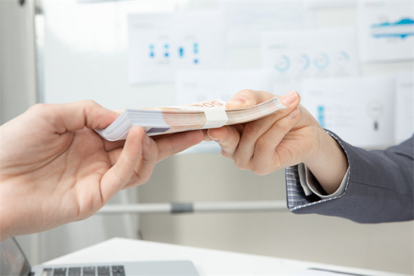 如何設(shè)計(jì)高效能薪酬體系以激發(fā)員工最大潛能？