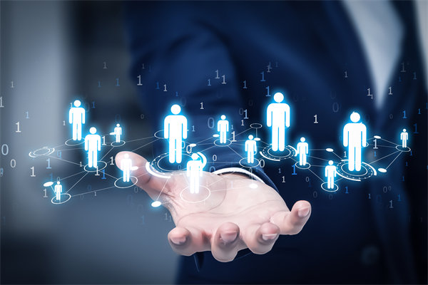 在變革中，如何有效管理組織內(nèi)部的沖突與不確定性？