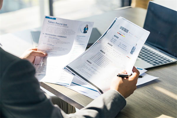 招聘過程中，如何平衡能力與潛力，篩選最佳候選人？