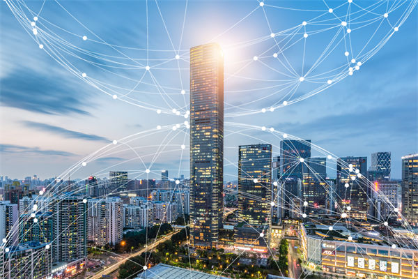 在全球化競(jìng)爭(zhēng)中，企業(yè)如何制定有效的戰(zhàn)略管理策略？