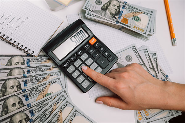 胖東來珠寶員工年薪從未低于20萬，對(duì)企業(yè)人資的啟發(fā)