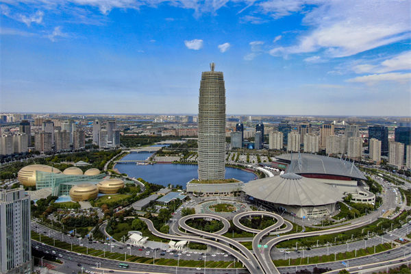 鄭州戰(zhàn)略咨詢公司如何為企業(yè)定制長遠(yuǎn)發(fā)展規(guī)劃？