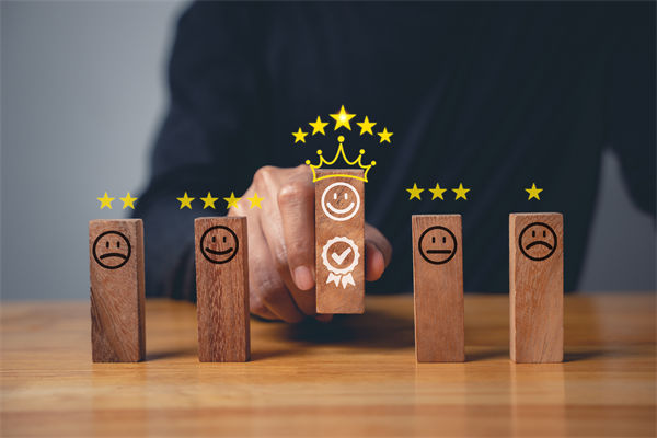 多元化團(tuán)隊管理中，如何促進(jìn)員工之間的協(xié)作與融合？