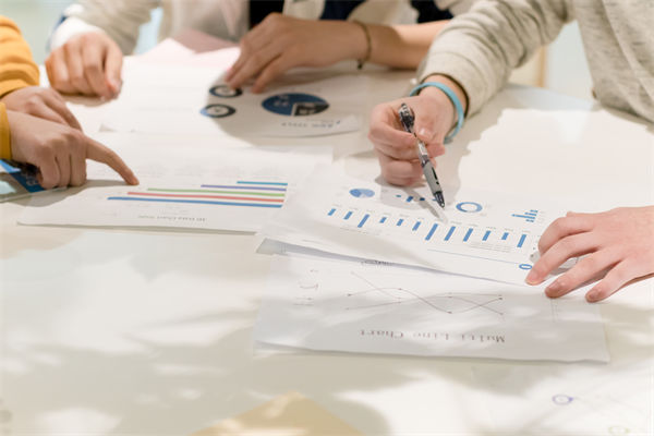 如何科學制定企業(yè)年度經(jīng)營計劃以確保目標實現(xiàn)？