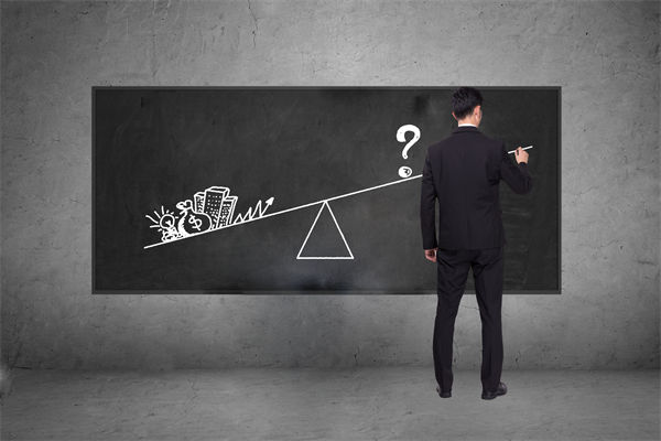 市場不確定，集團(tuán)管控策略應(yīng)如何靈活調(diào)整與應(yīng)對？