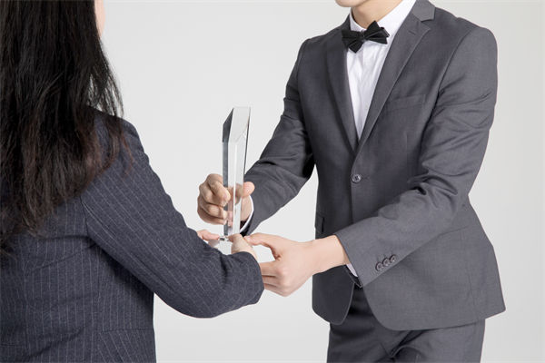 如何利用薪酬績效激勵，促進跨部門合作與協(xié)調(diào)？