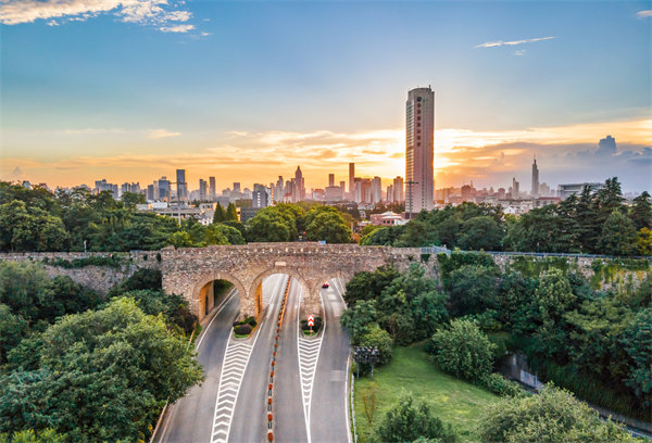 南京集團(tuán)管控咨詢公司如何優(yōu)化集團(tuán)管理架構(gòu)？