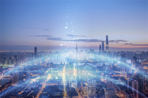 在全球化背景下，企業(yè)如何構(gòu)建競爭優(yōu)勢的戰(zhàn)略框架？