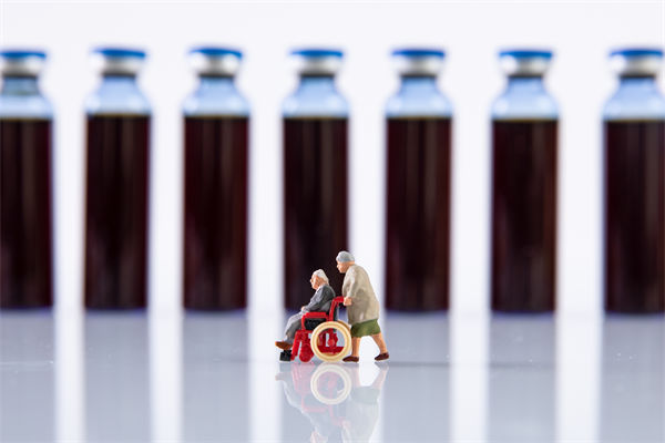 為啥有些老人沉迷購買保健品？對品牌營銷有何啟示？