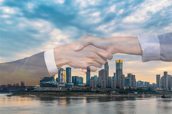 集團(tuán)管控咨詢?nèi)绾螏椭髽I(yè)構(gòu)建協(xié)同高效的管理團(tuán)隊？