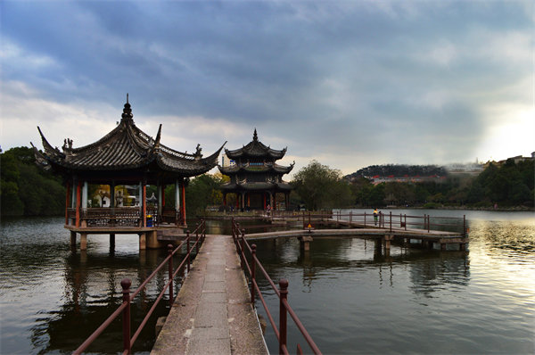 預(yù)算超支嚴(yán)重，臺(tái)州預(yù)算管理咨詢公司如何幫企業(yè)精準(zhǔn)控費(fèi)？