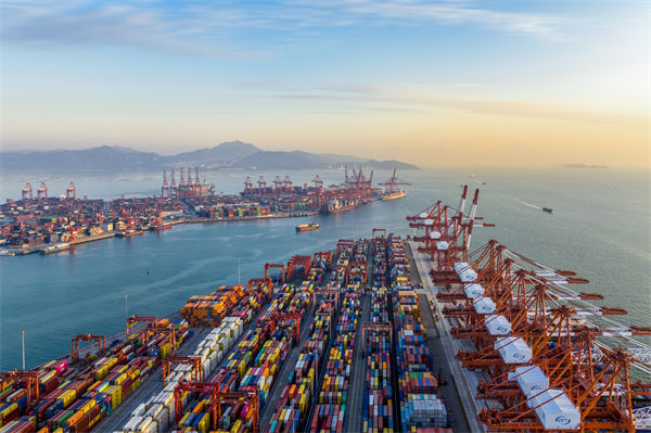 美線貨運訂艙就像“搶票”，制造業(yè)有什么看法？