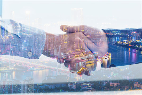 市場突變沖垮計劃，如何構(gòu)建滾動調(diào)整的動態(tài)校準機制？