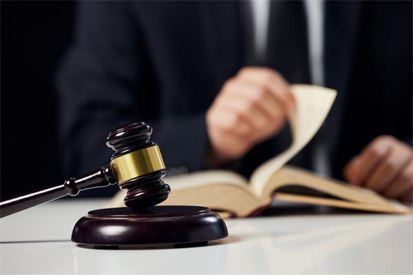 企業(yè)文化分析：男子連續(xù)工作超8小時(shí)休息3分鐘被開(kāi)