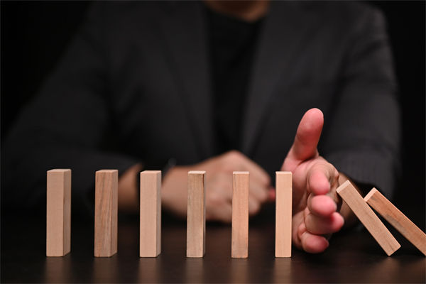 市場(chǎng)競(jìng)爭(zhēng)日趨激烈，戰(zhàn)略規(guī)劃如何協(xié)助構(gòu)建護(hù)城河？