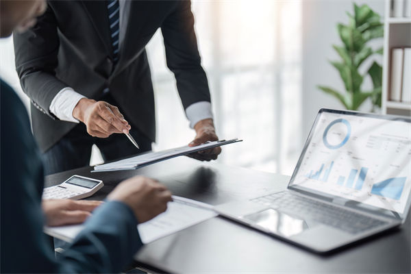 戰(zhàn)略咨詢公司，如何助力企業(yè)設(shè)計并落地商業(yè)模式？